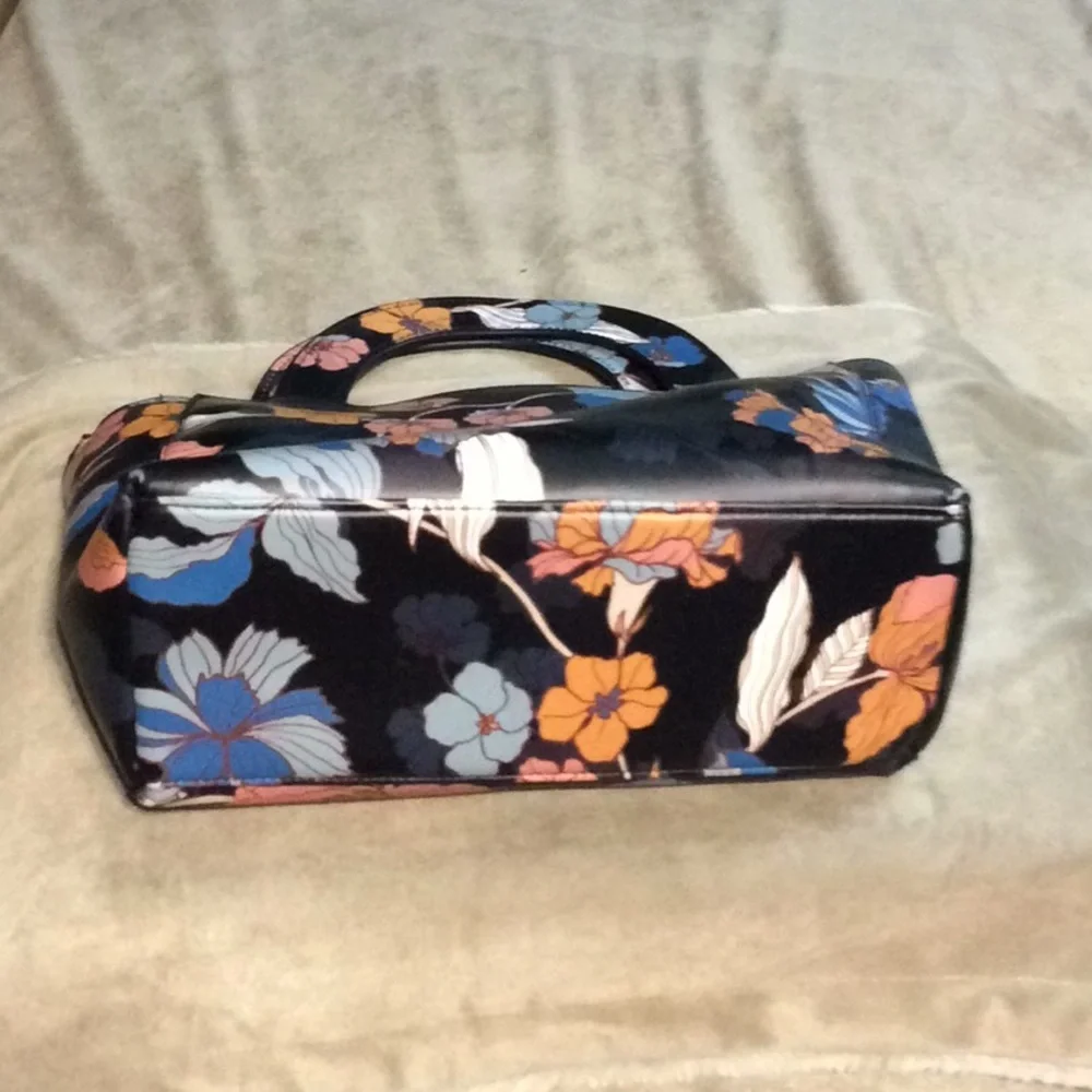Who when wear purse